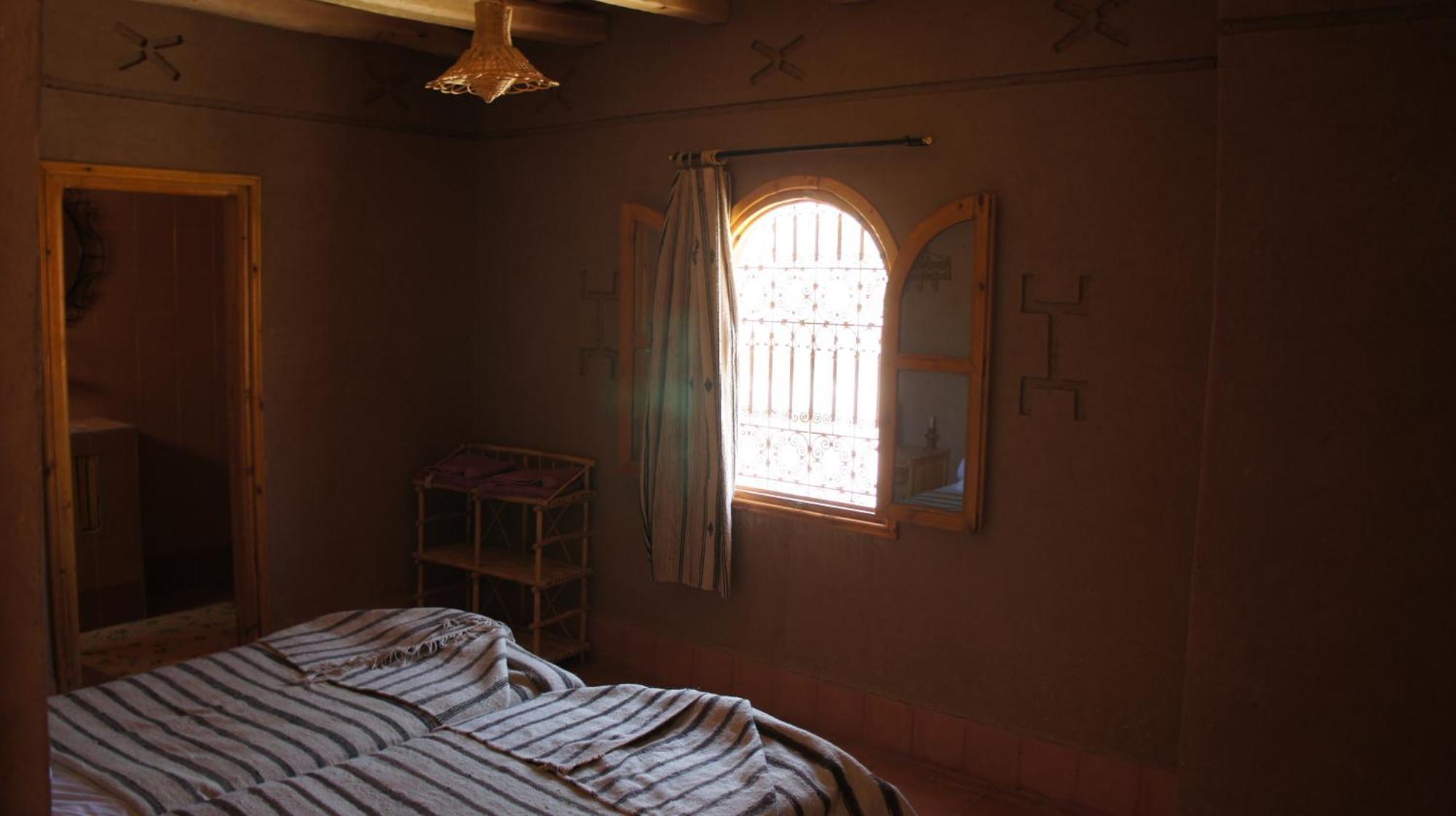 Gite D'Etape Tamaloute Bed & Breakfast Bou Drarar Oda fotoğraf