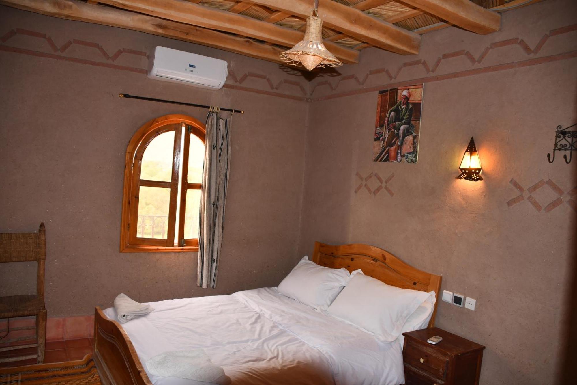 Gite D'Etape Tamaloute Bed & Breakfast Bou Drarar Dış mekan fotoğraf