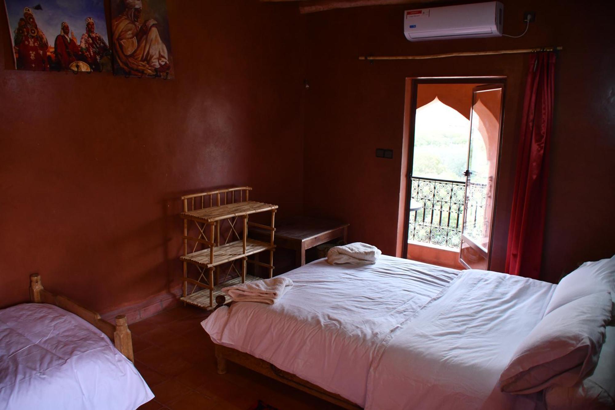 Gite D'Etape Tamaloute Bed & Breakfast Bou Drarar Dış mekan fotoğraf