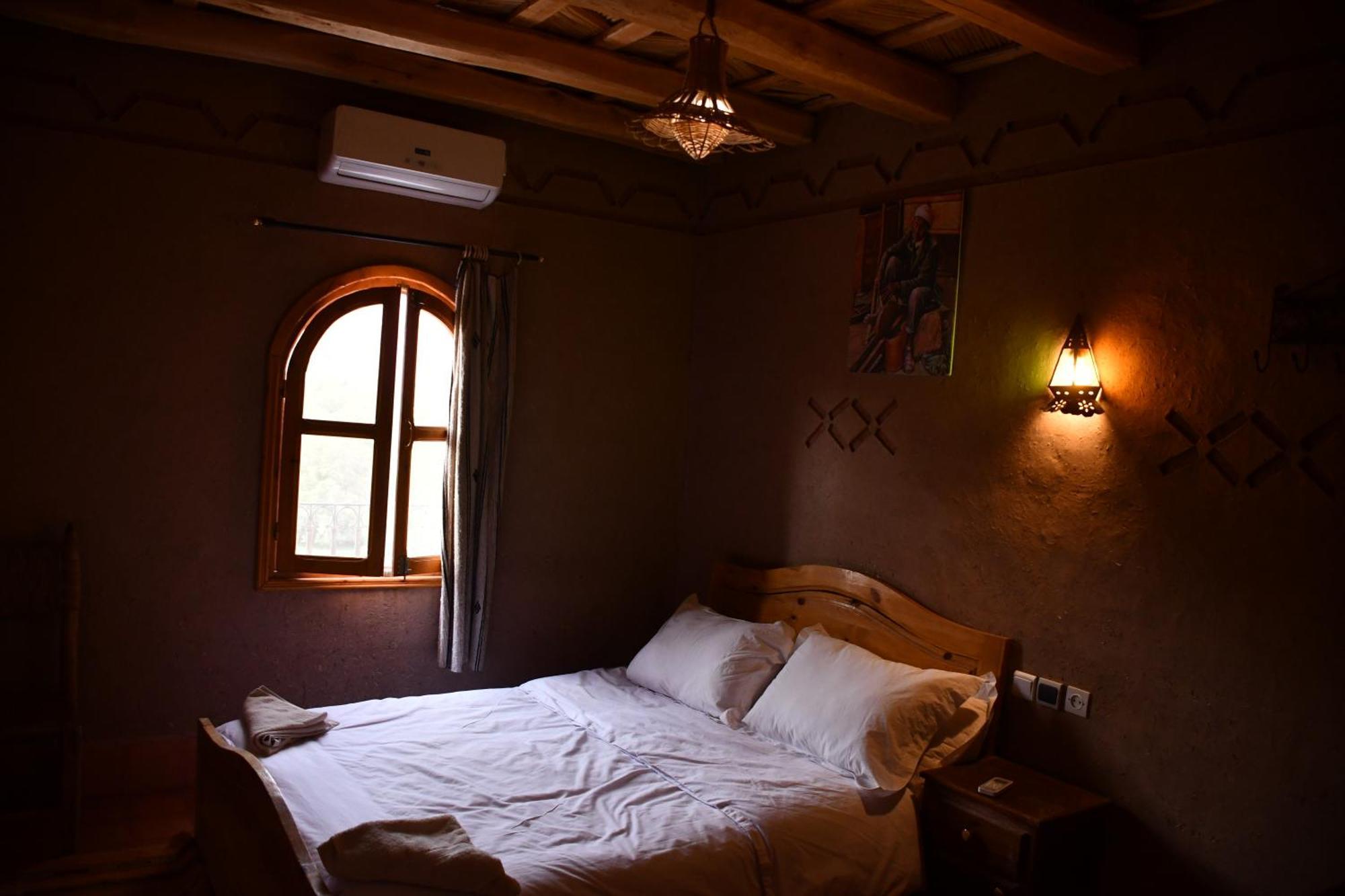 Gite D'Etape Tamaloute Bed & Breakfast Bou Drarar Dış mekan fotoğraf